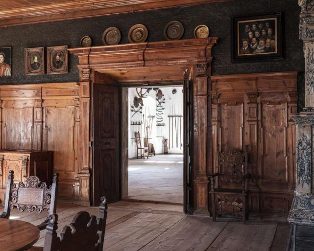 Castles and palaces
