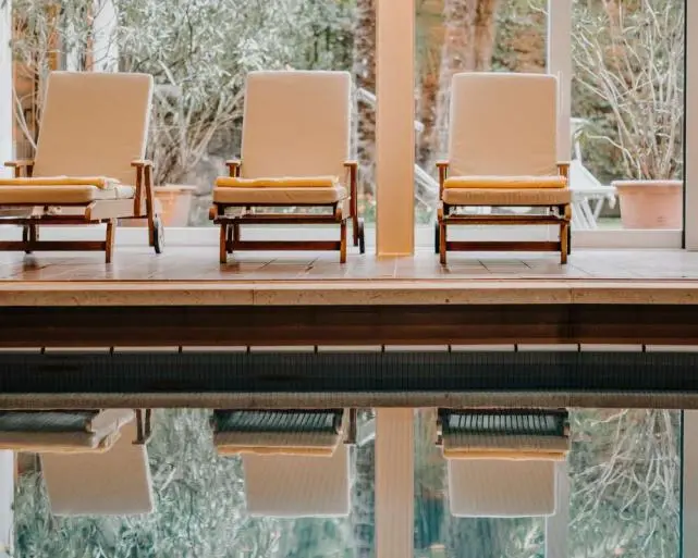 Pool & Spa